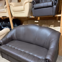 диван кожаный раскладной и 2 кресла, новое- 95000₽